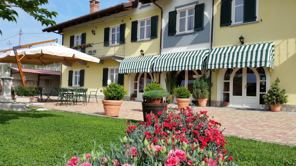 Agriturismo Cascina Rabalot Diano dʼAlba Εξωτερικό φωτογραφία